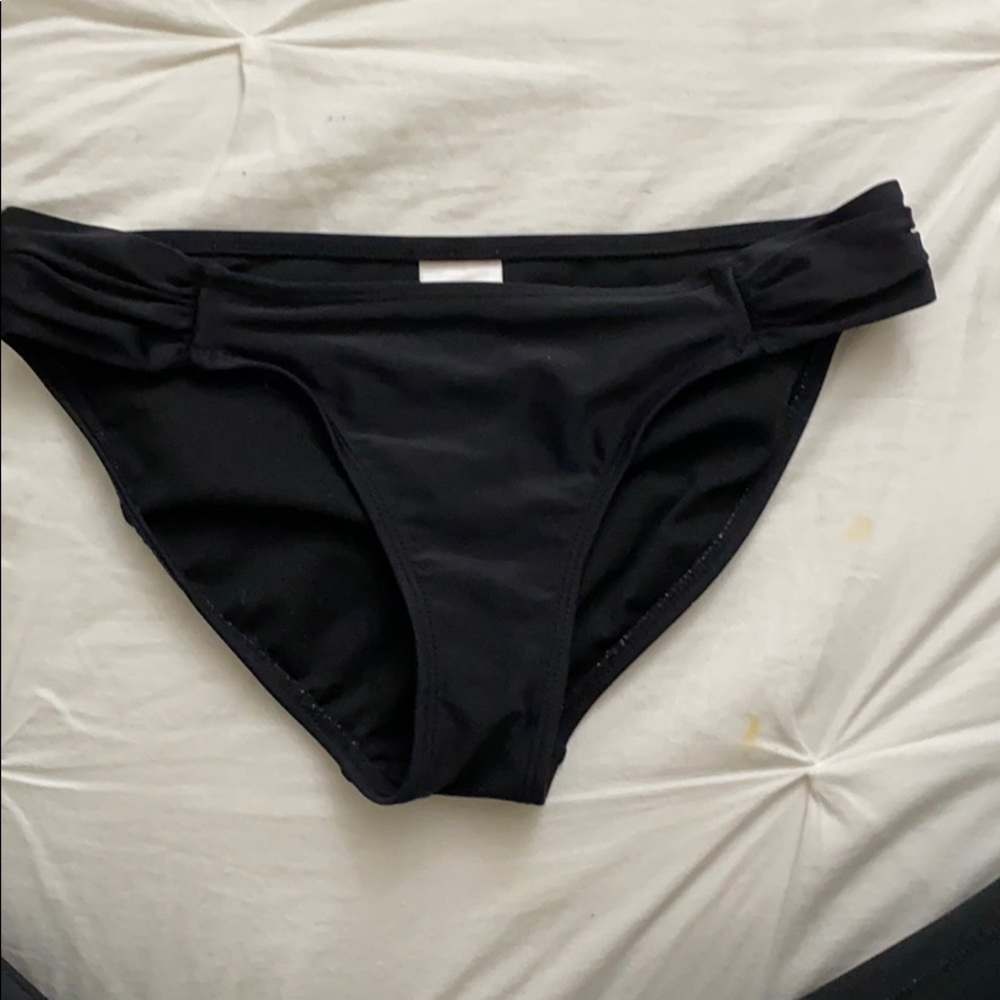 Black target bikini bottoms